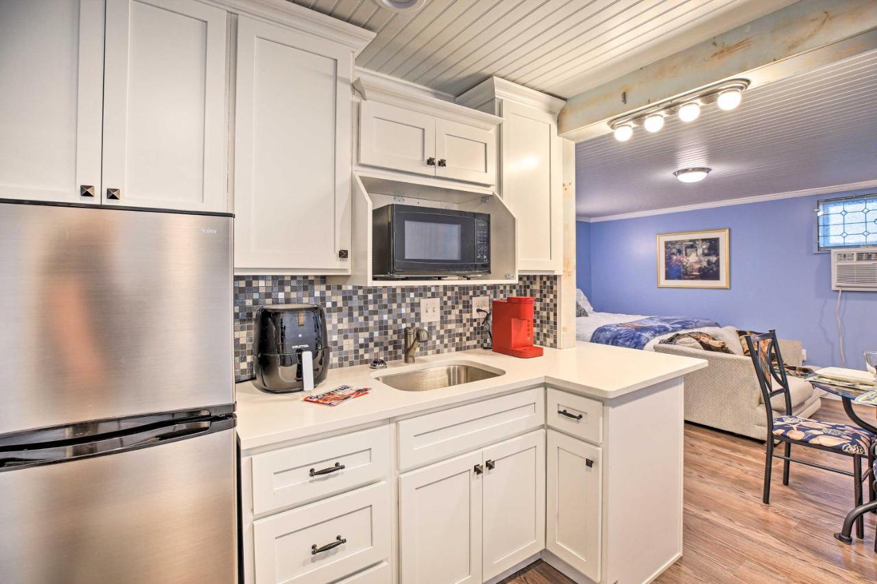 Updated Williamstown Apartment With Kitchen! Eksteriør bilde