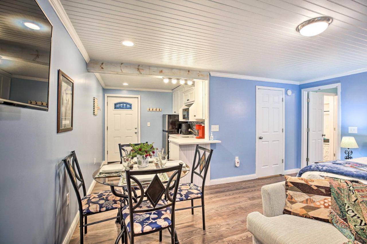 Updated Williamstown Apartment With Kitchen! Eksteriør bilde